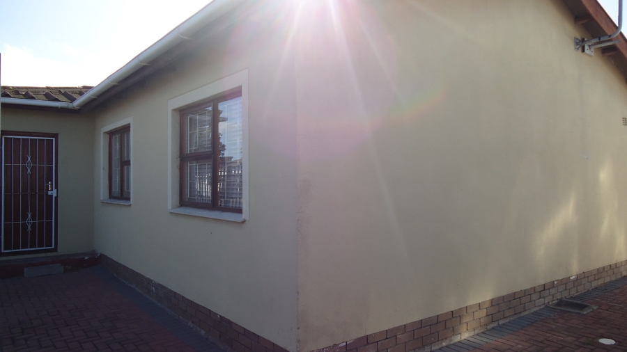 3 Bedroom Property for Sale in New Macassar Western Cape